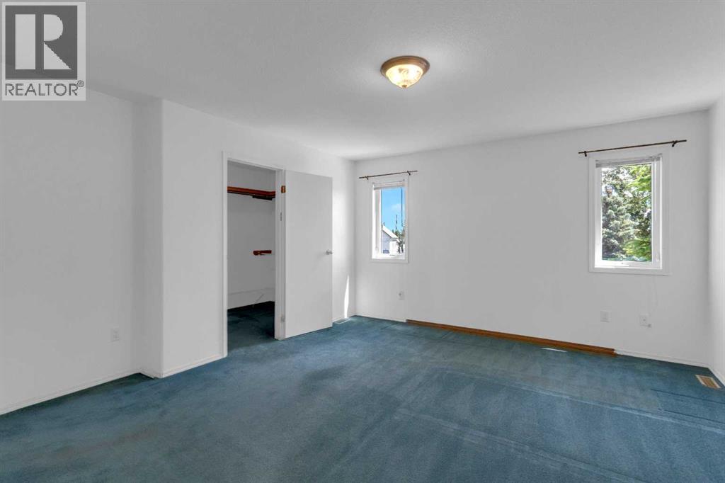 5061 48 Avenue — photo 11