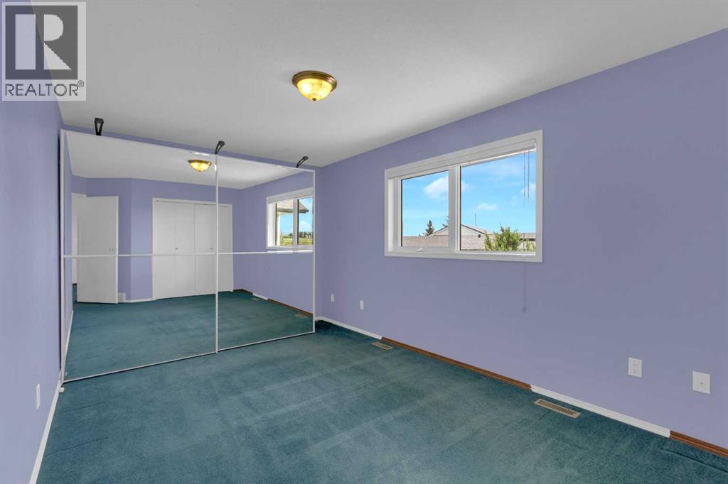 5061 48 Avenue — photo 17