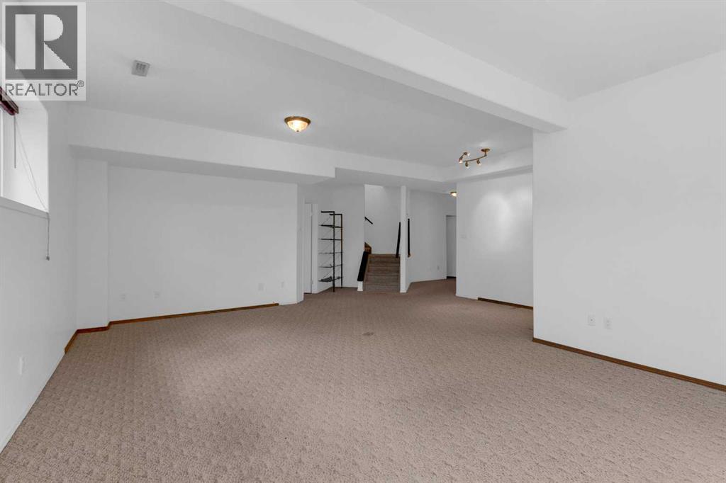 5061 48 Avenue — photo 22
