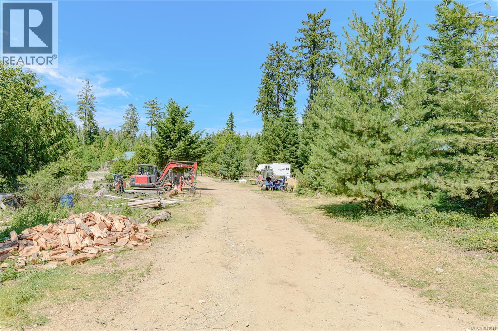 1890 Sooke Lake (Off) Rd - 92