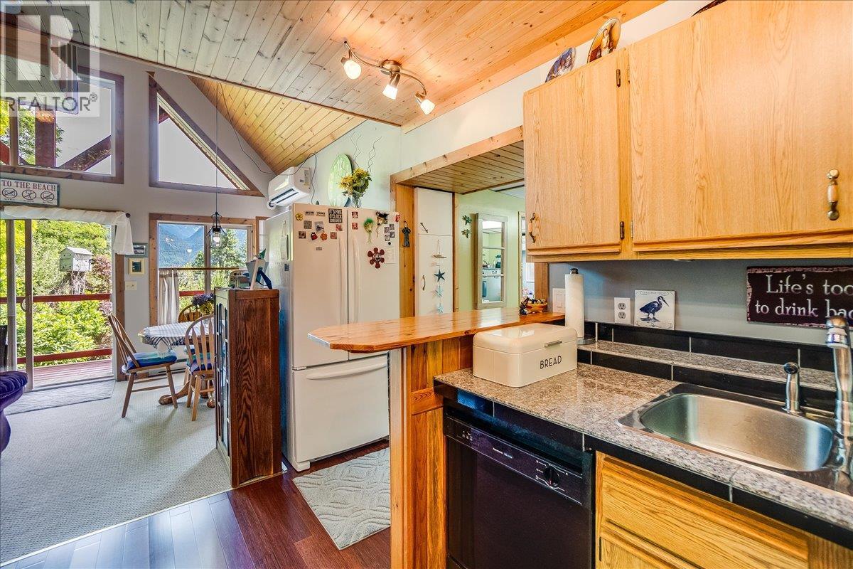 5529 Highway 31 - 52