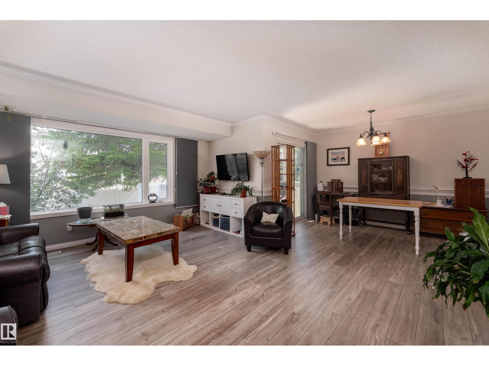#2 1650 42 ST NW - 15