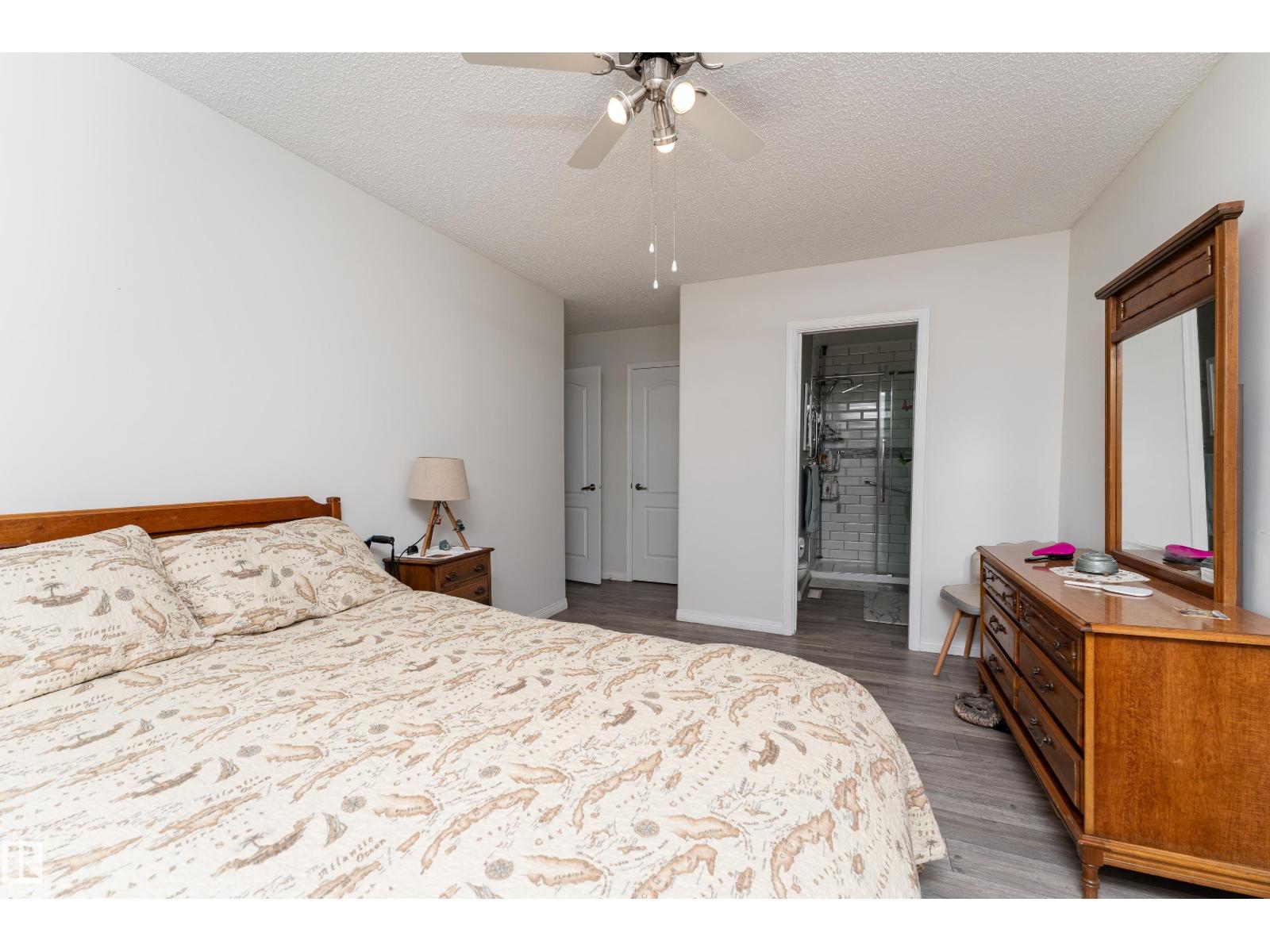 #2 1650 42 ST NW - 18