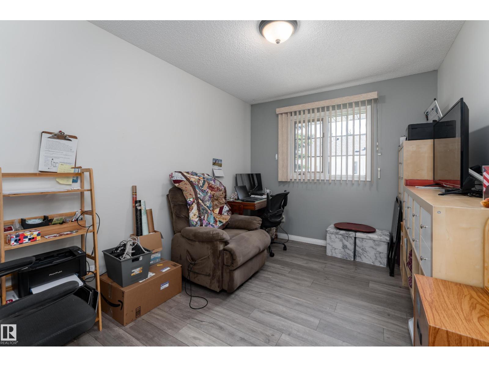 #2 1650 42 ST NW - 21
