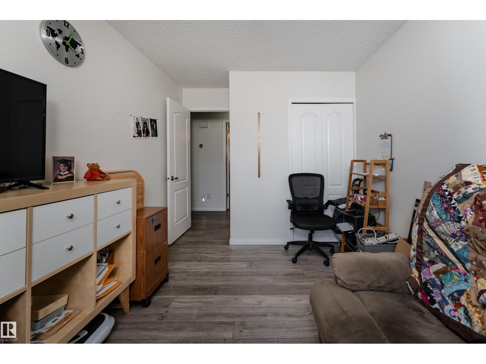 #2 1650 42 ST NW - 22