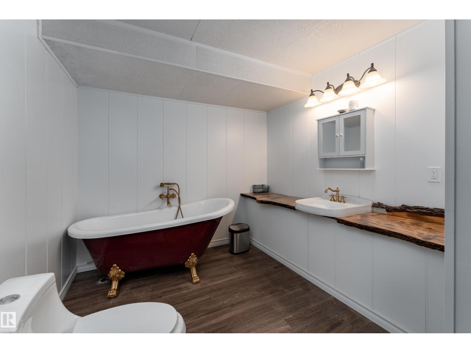 #2 1650 42 ST NW - 25