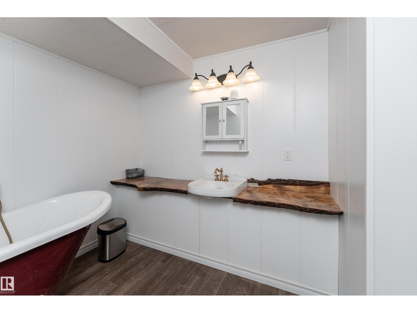 #2 1650 42 ST NW - 26