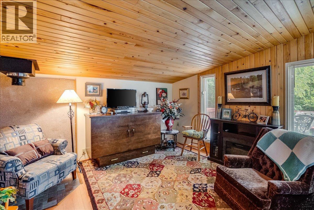 5529 Highway 31 - 68