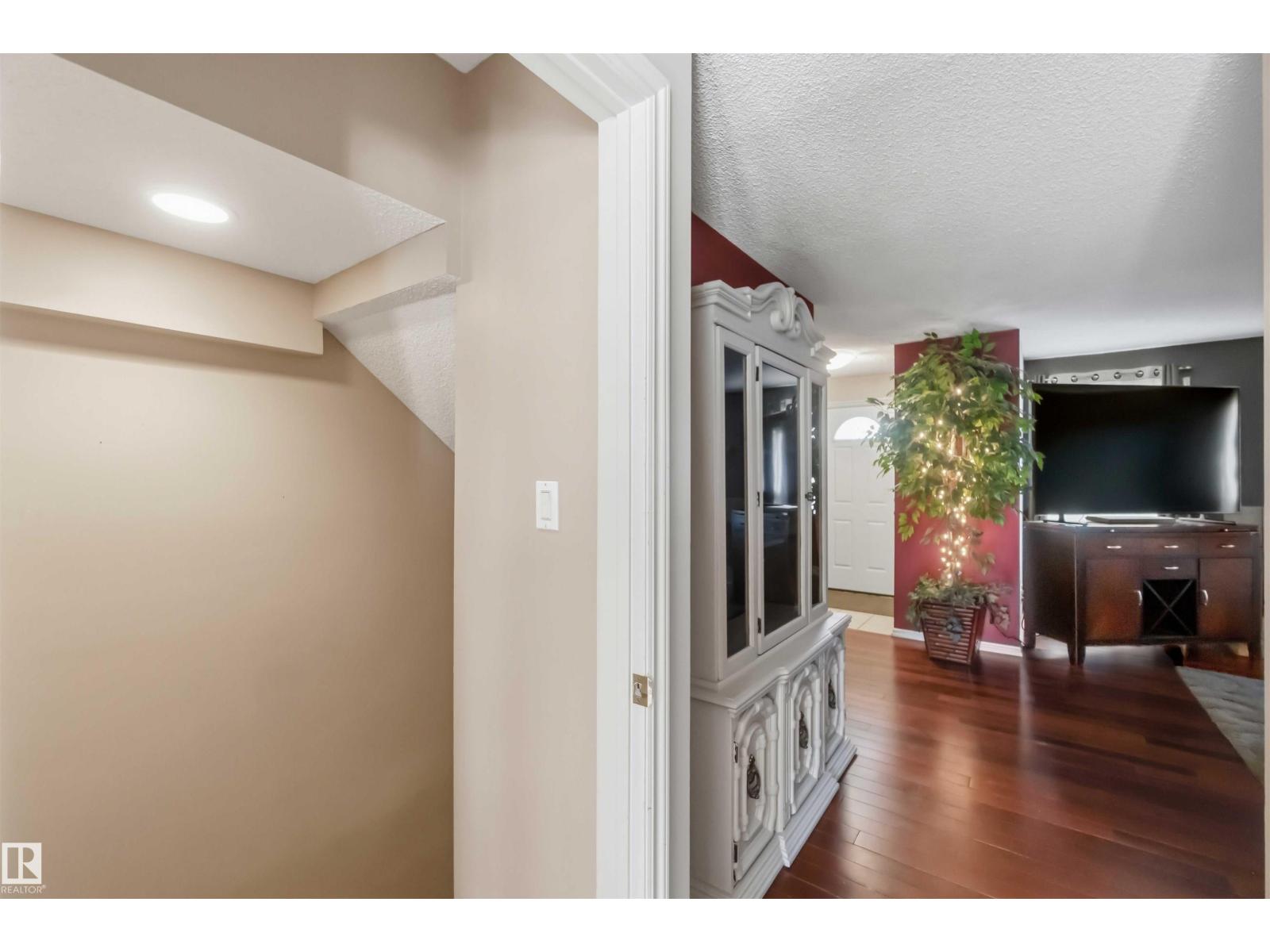 14121 23 ST NW - 10