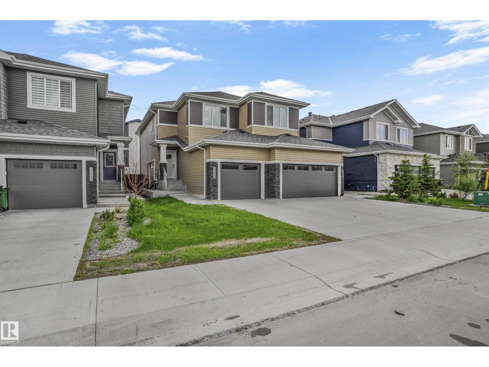 1915 164 ST SW - 2