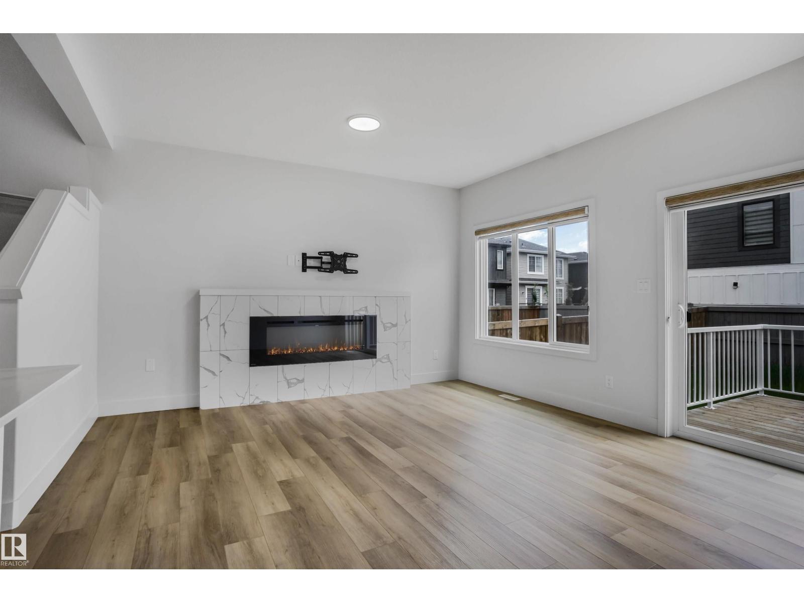 1915 164 ST SW - 14