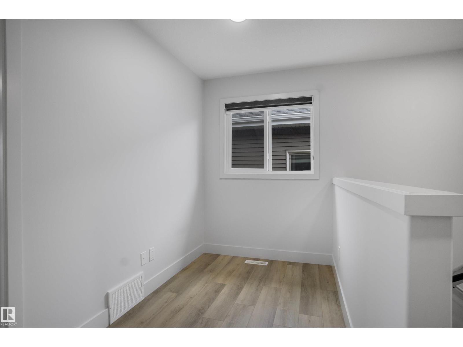 1915 164 ST SW - 20