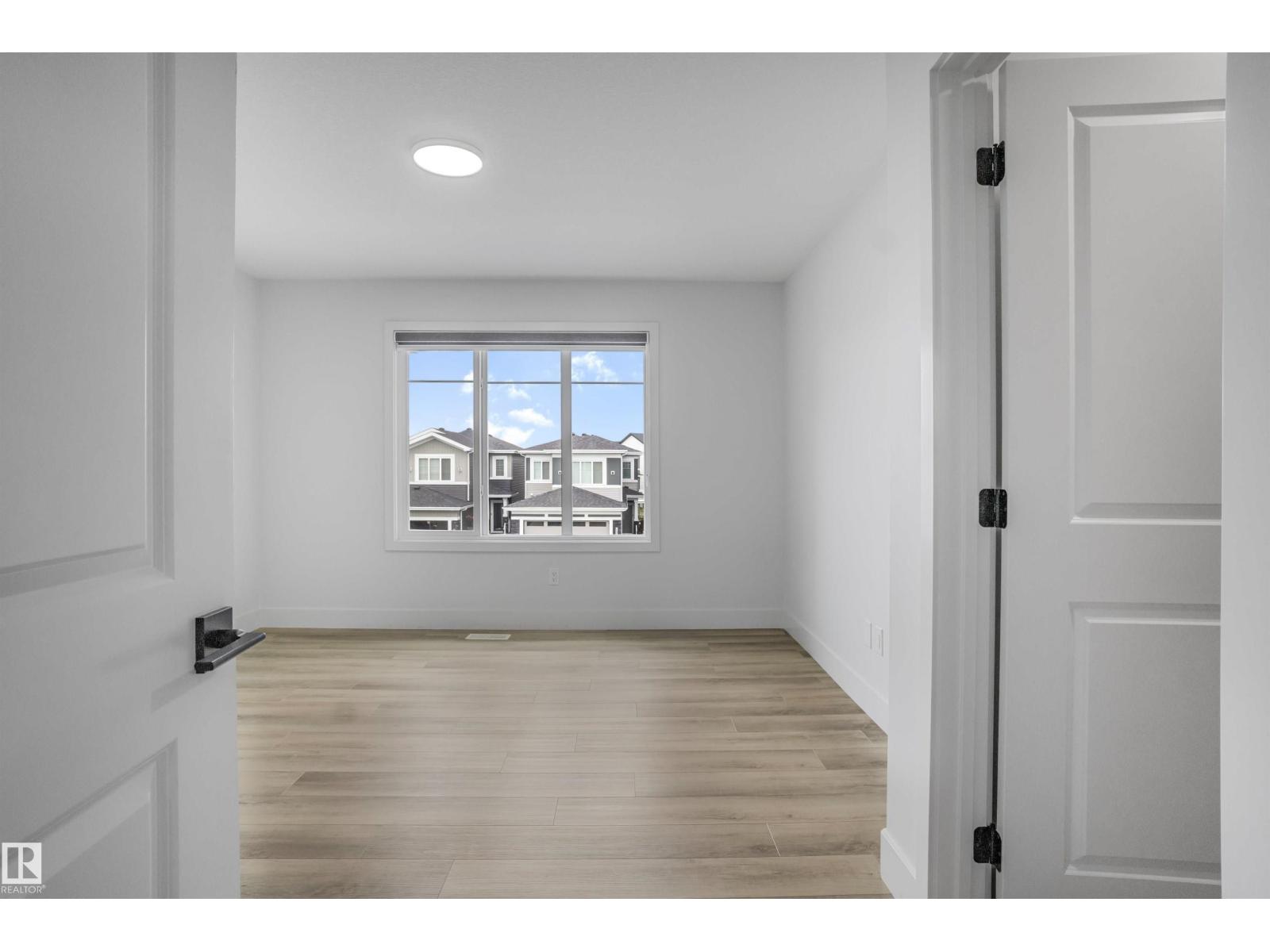 1915 164 ST SW - 21