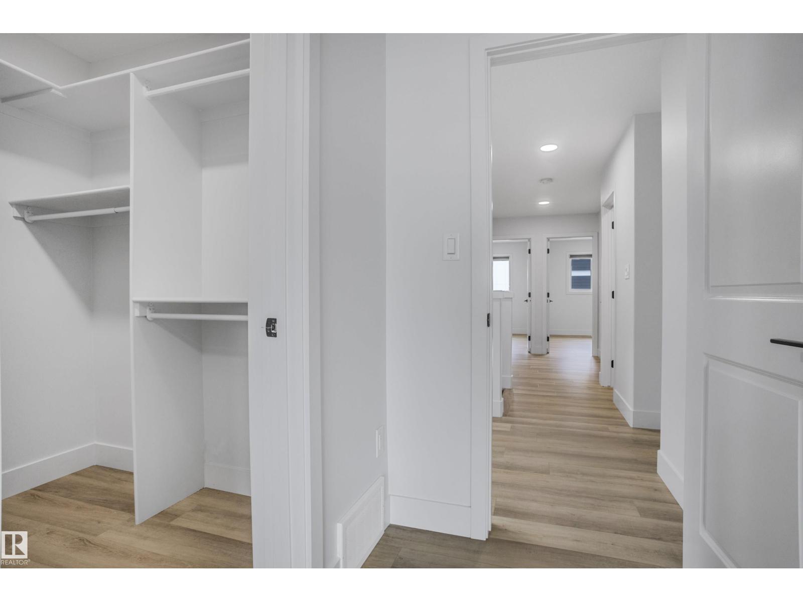 1915 164 ST SW - 26