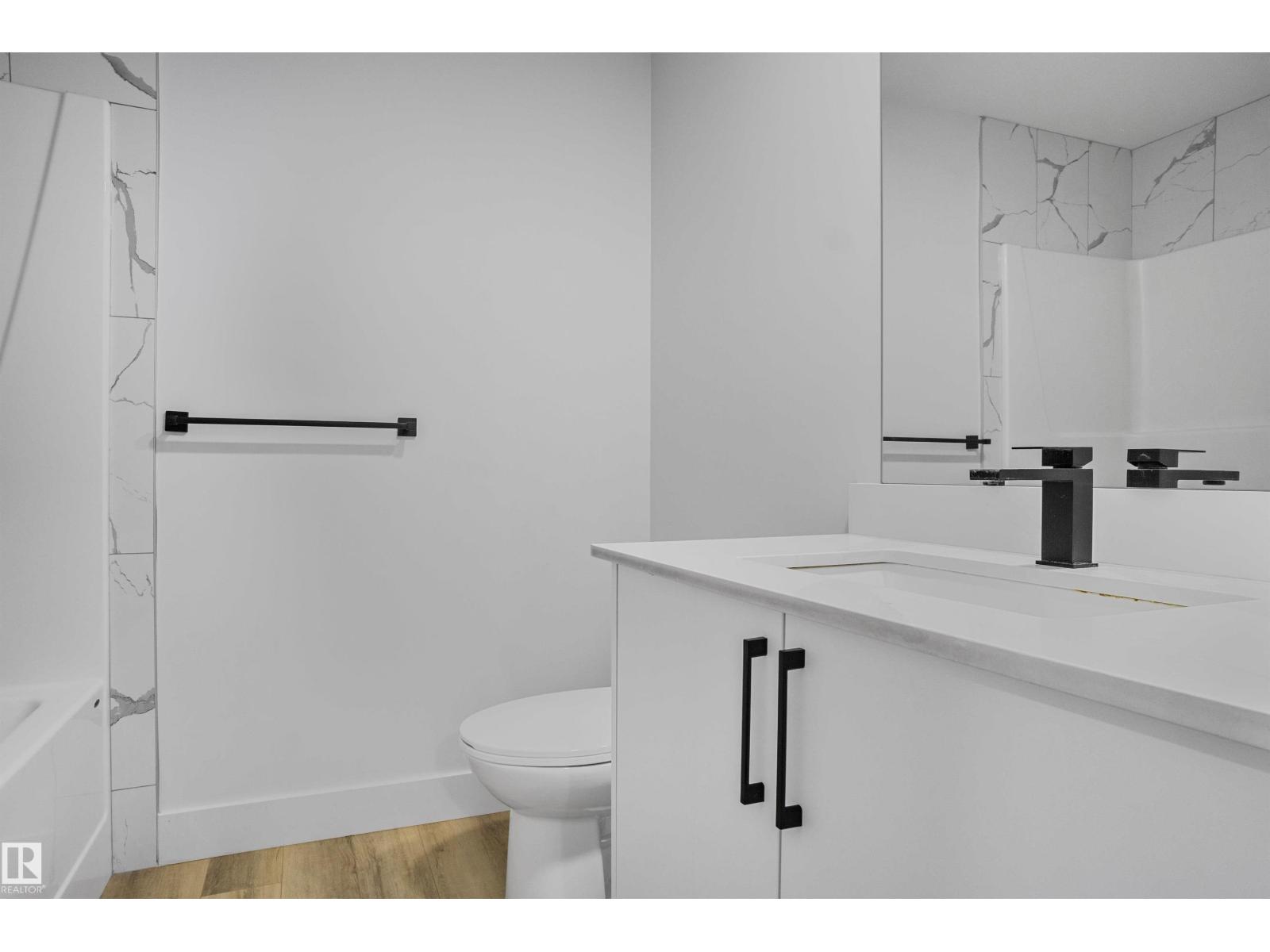 1915 164 ST SW - 29