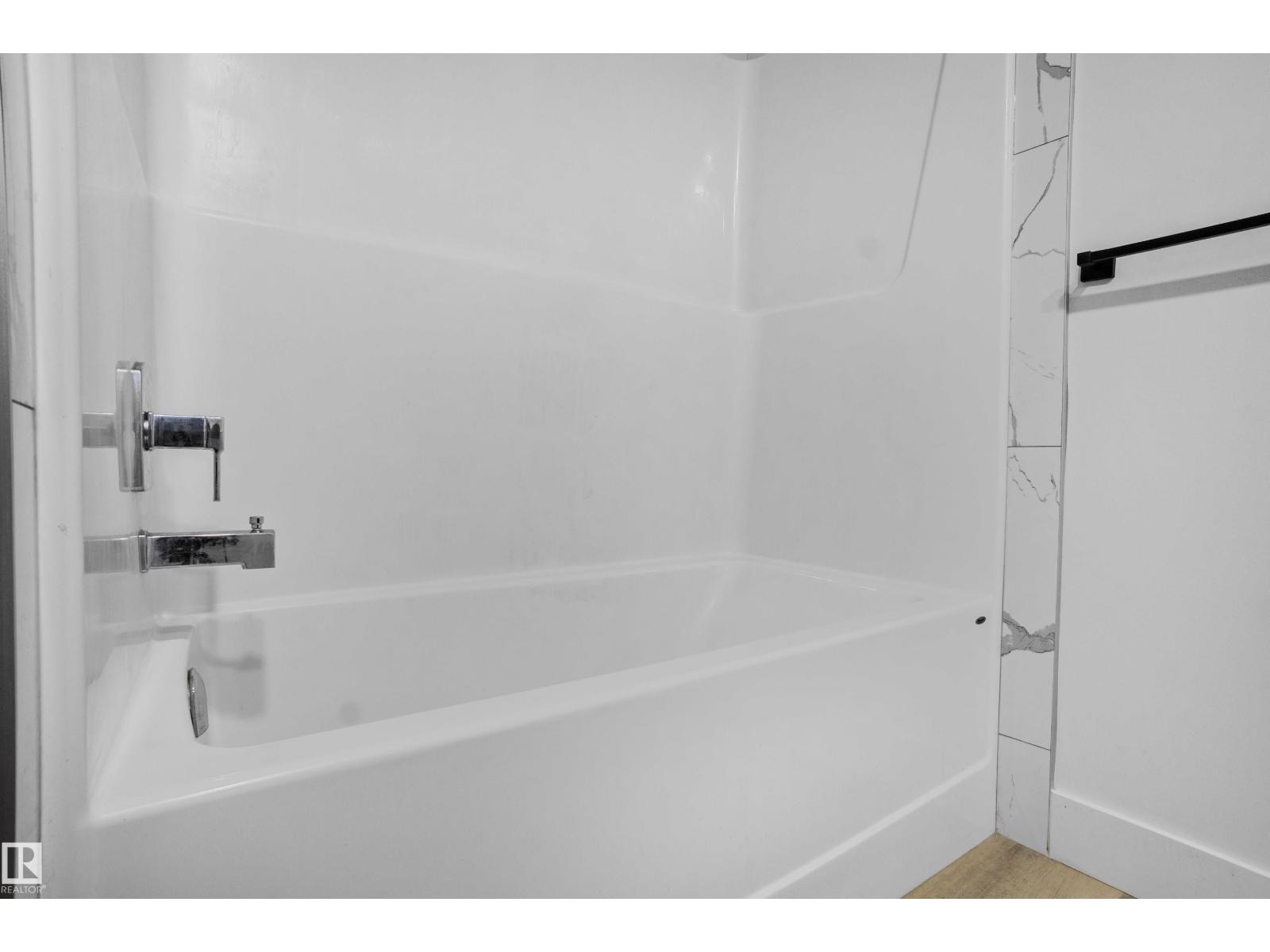 1915 164 ST SW - 30