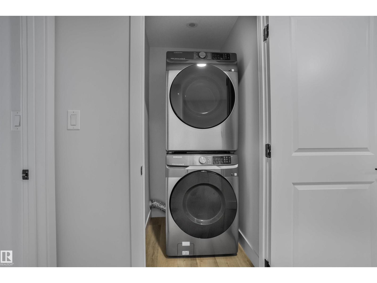 1915 164 ST SW - 33