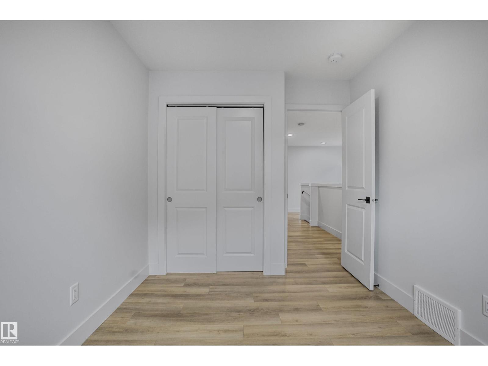 1915 164 ST SW - 37