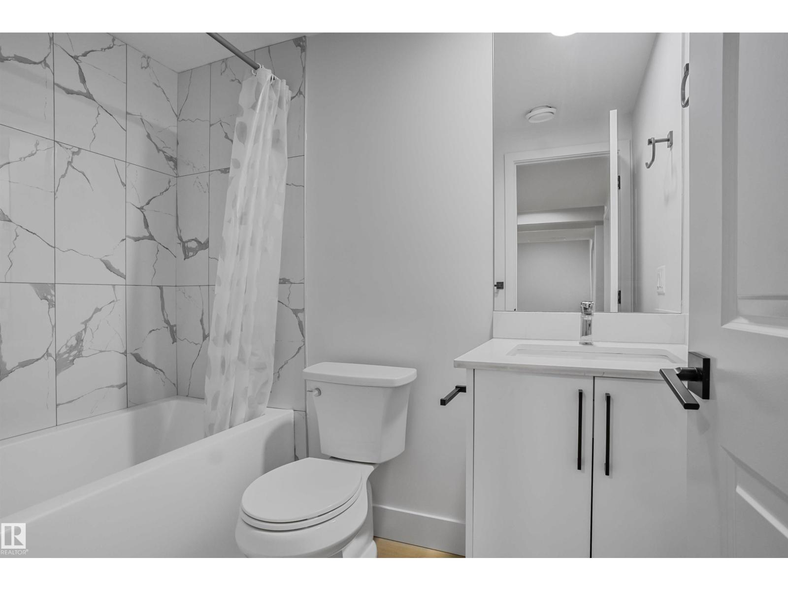 1915 164 ST SW - 42