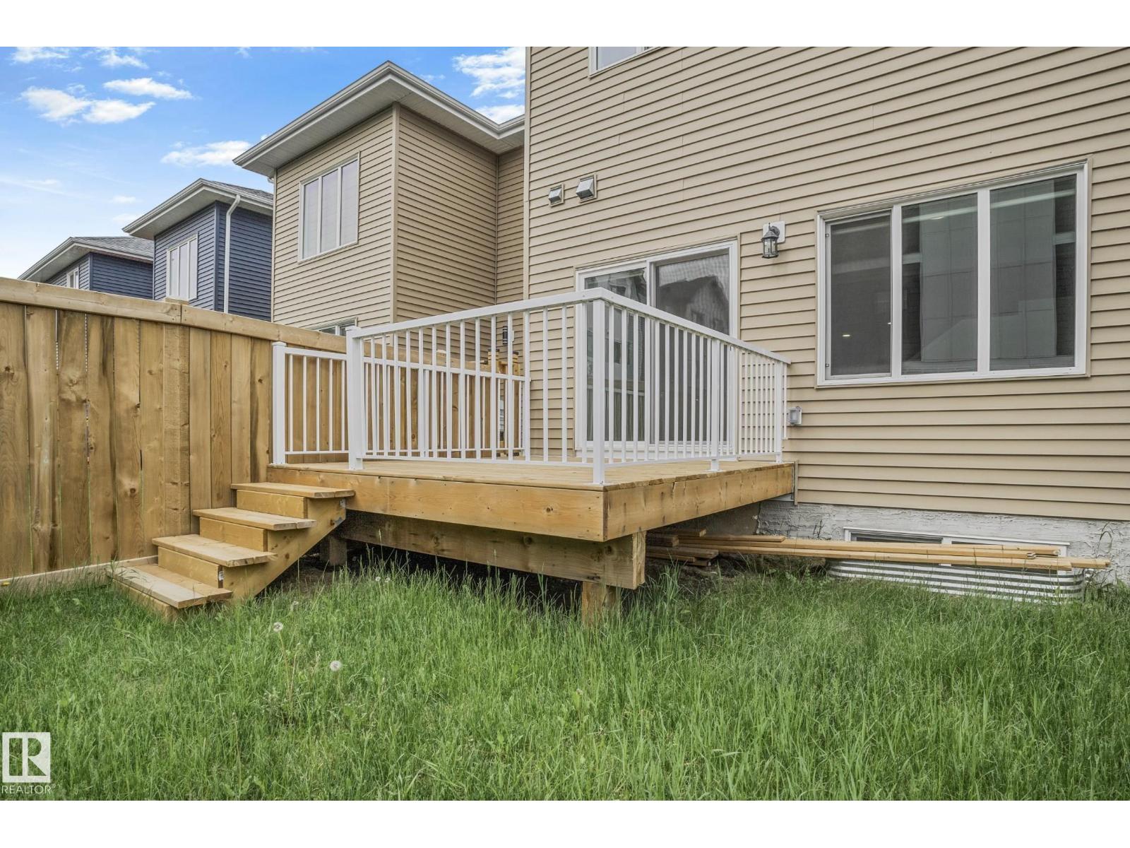1915 164 ST SW - 50