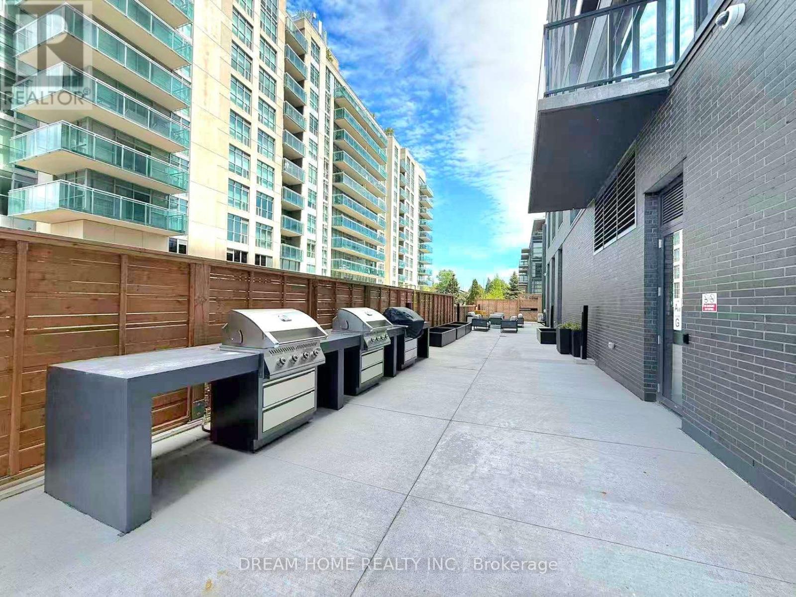 #138 1612 CHARLES STREET - 27