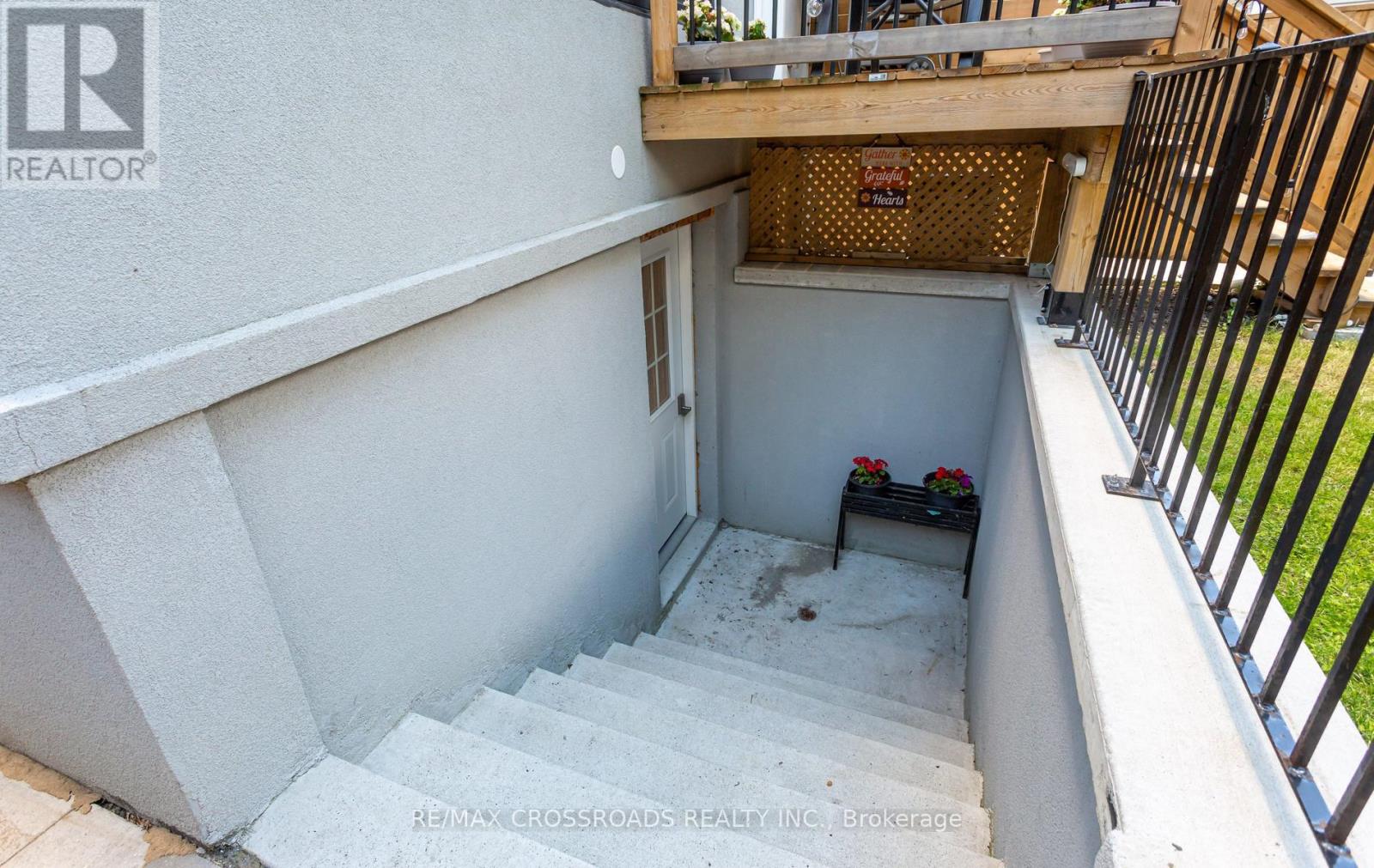 10 HAMSTEAD AVENUE - 43