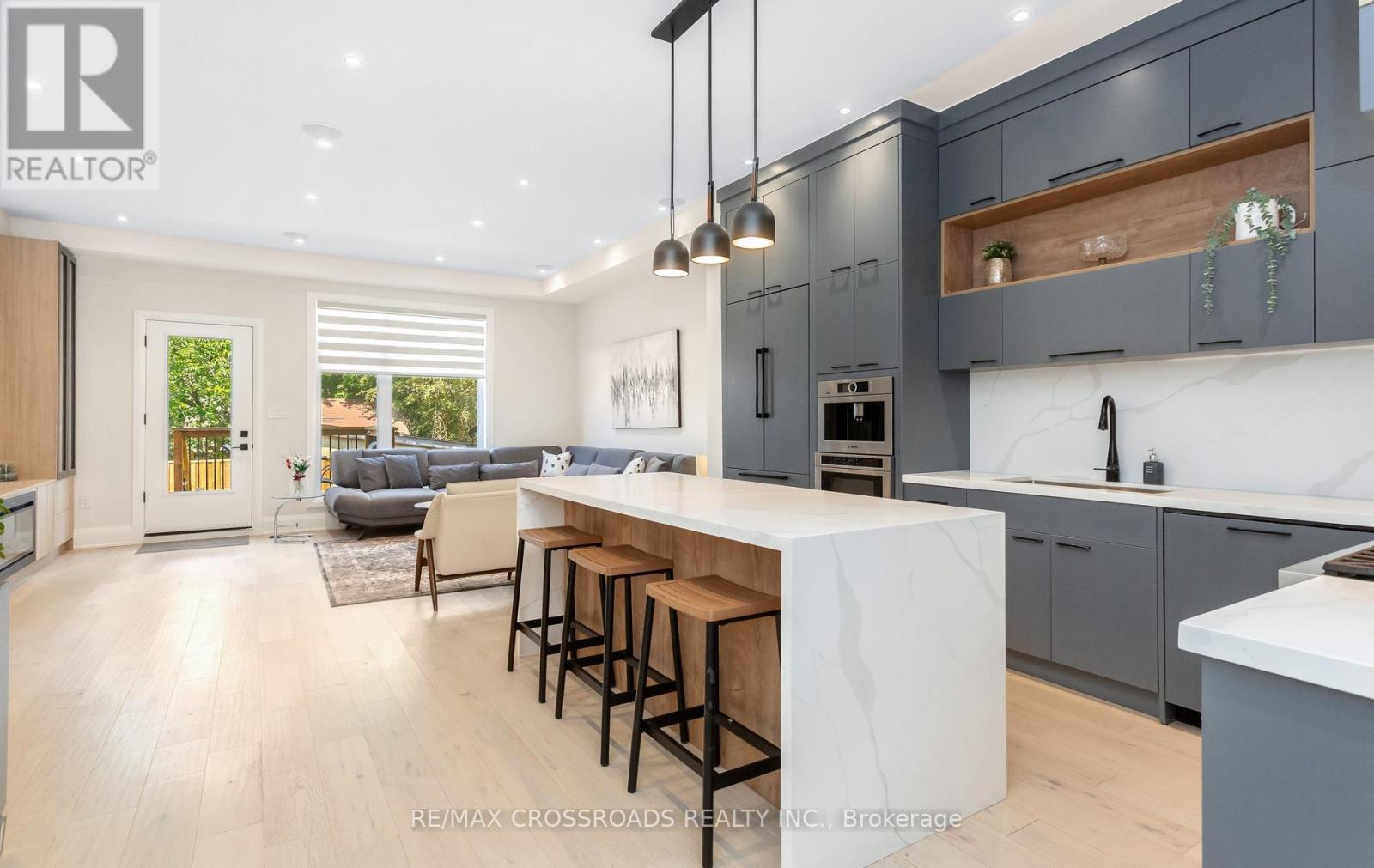 10 HAMSTEAD AVENUE - 8