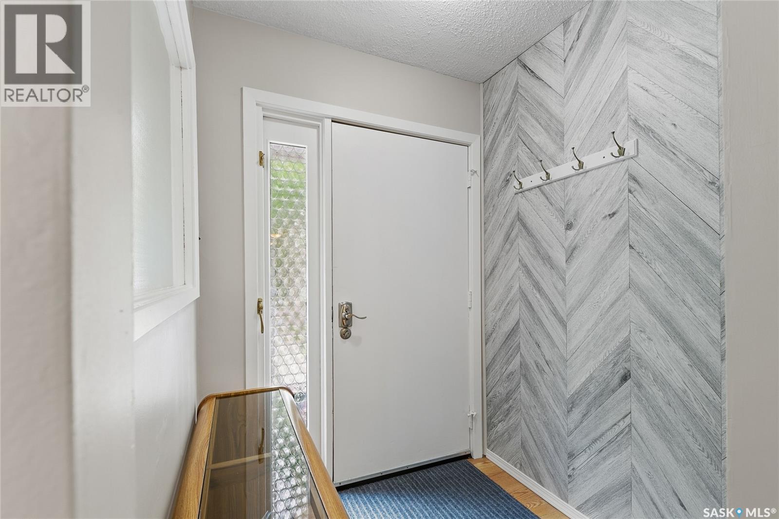 3226 Whitmore AVENUE - 2
