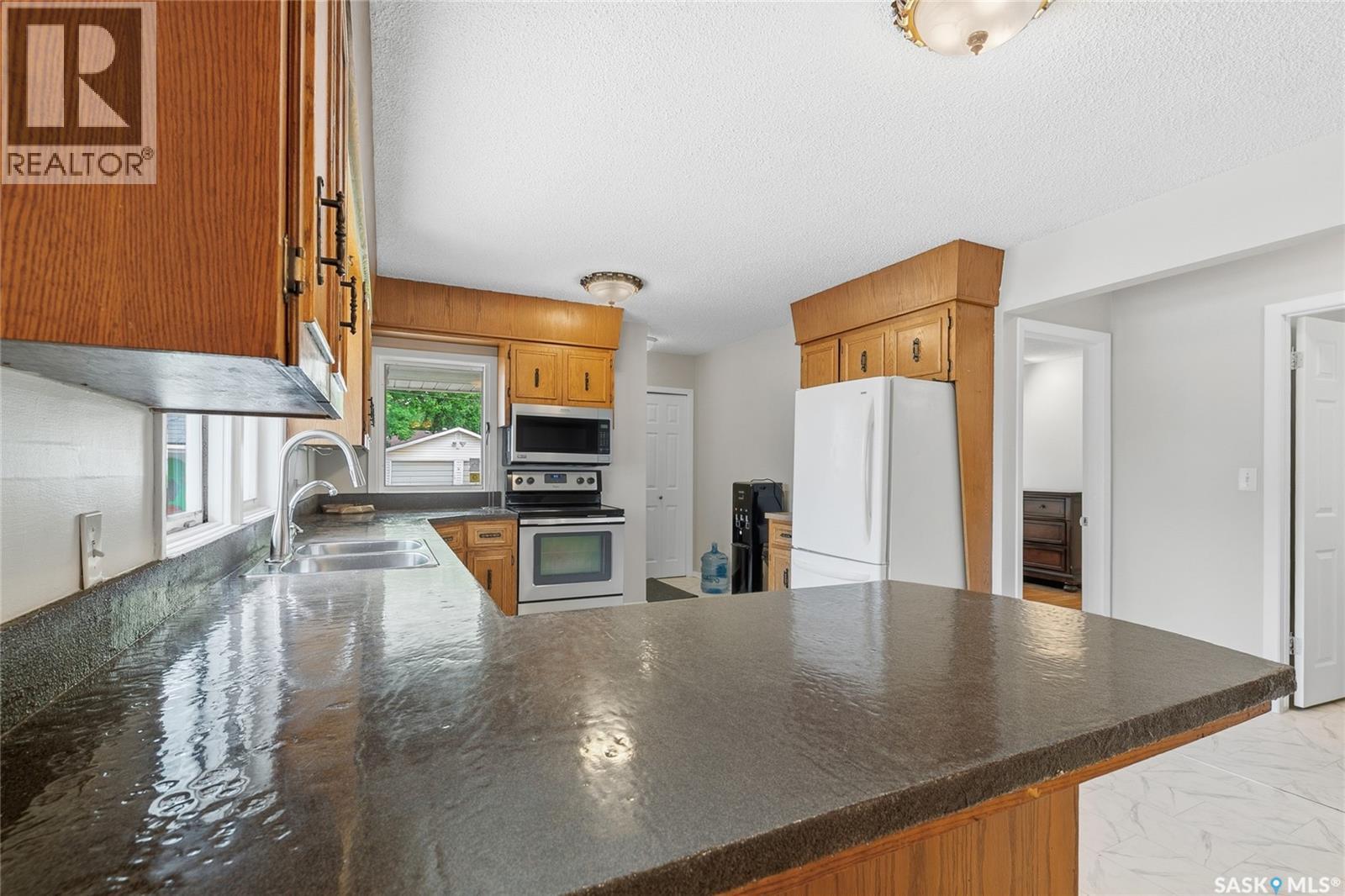3226 Whitmore AVENUE - 11