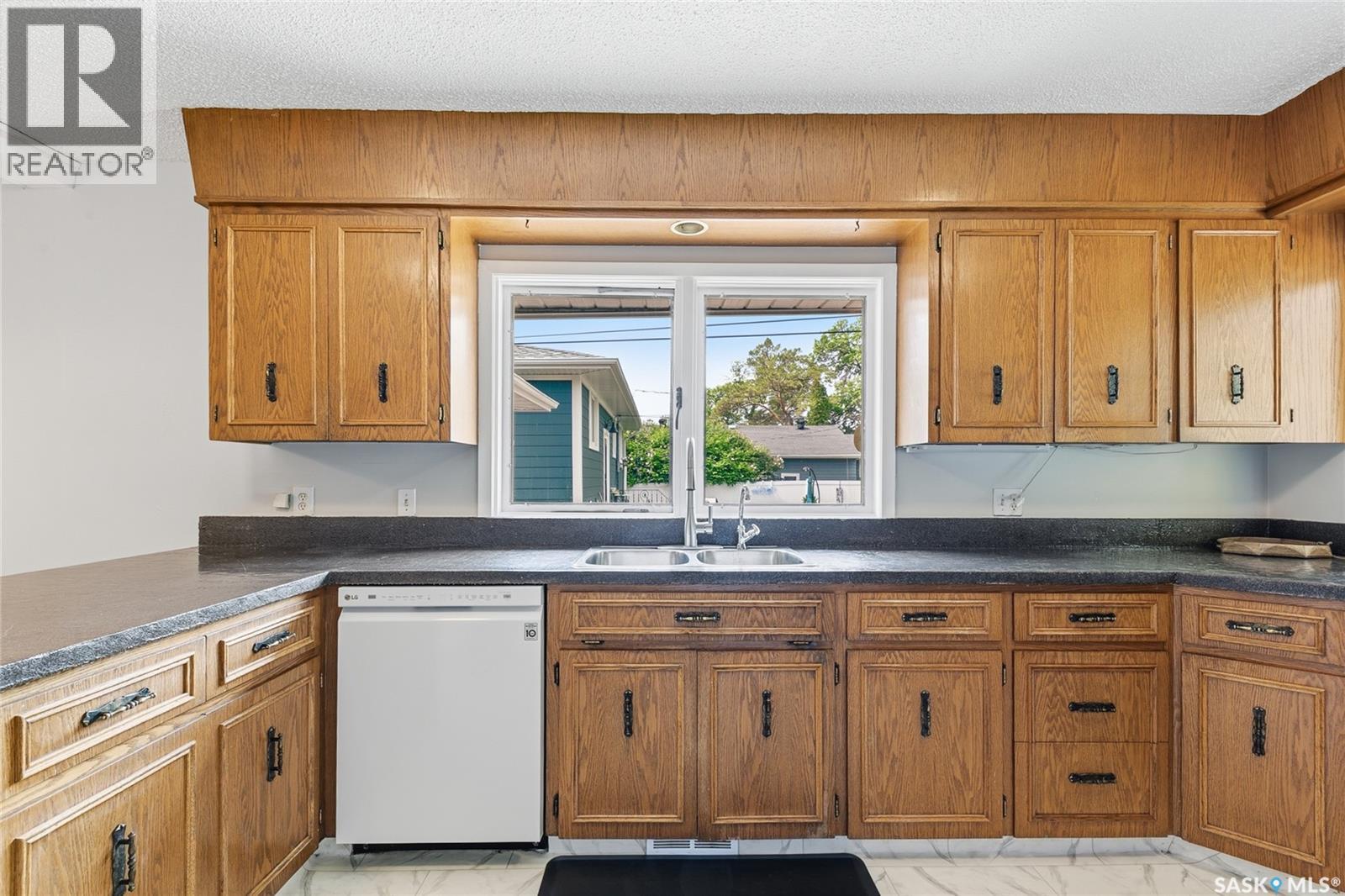 3226 Whitmore AVENUE - 12
