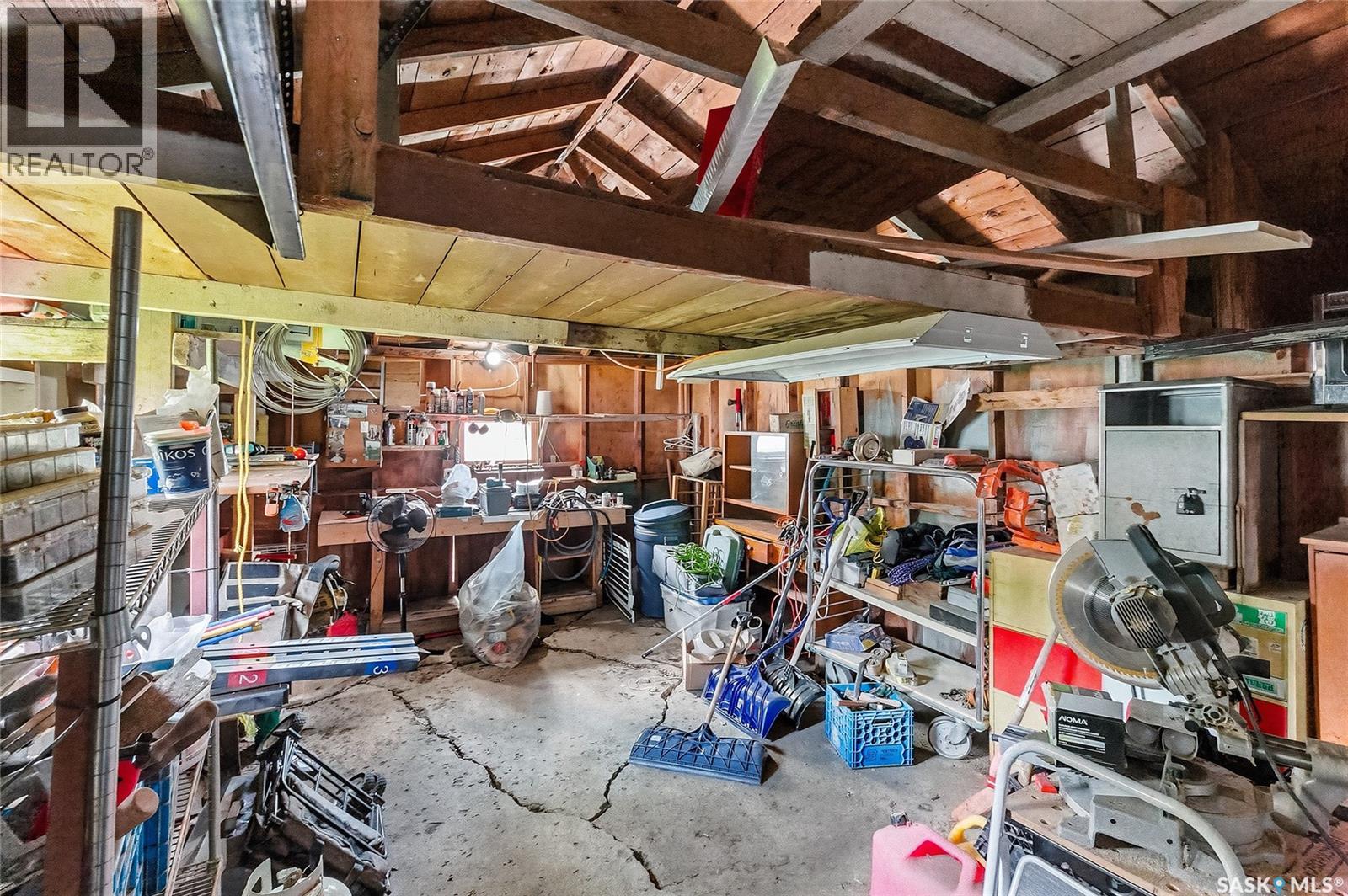 3226 Whitmore AVENUE - 43