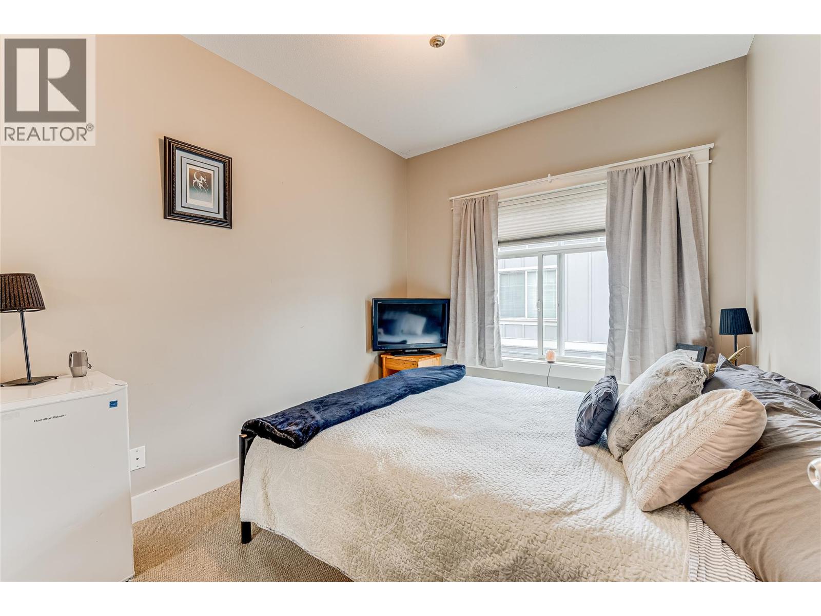 #104 3606 25 Avenue - 18