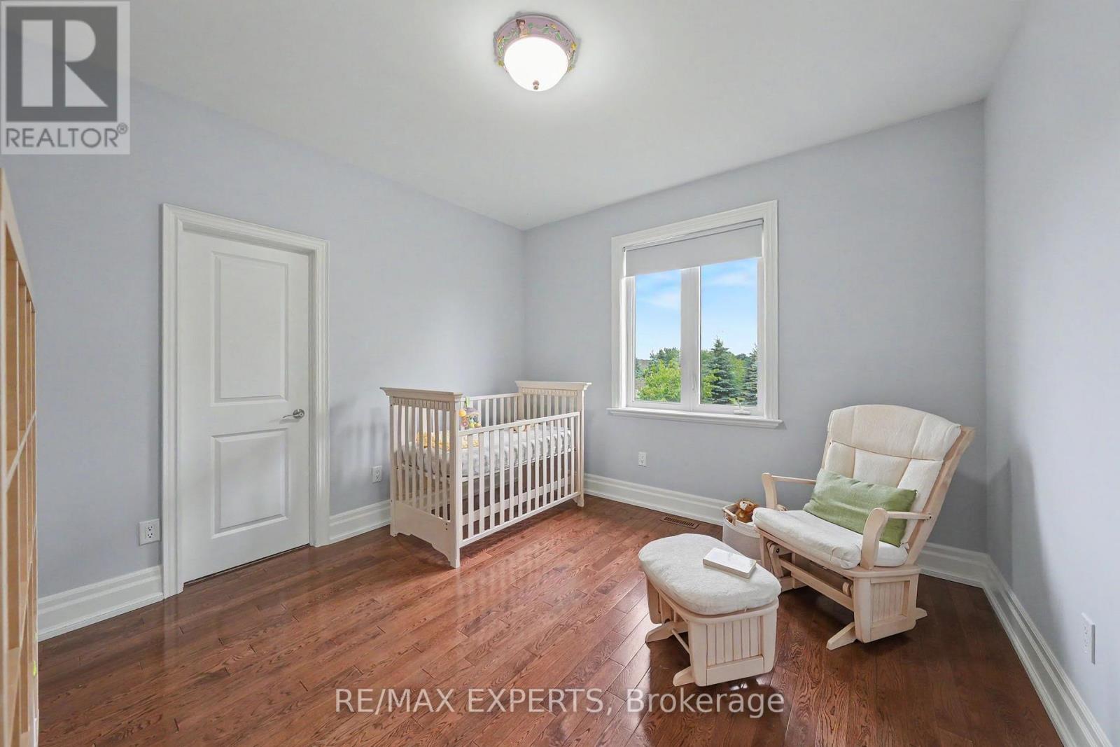 4 WOODLOT COURT - 18