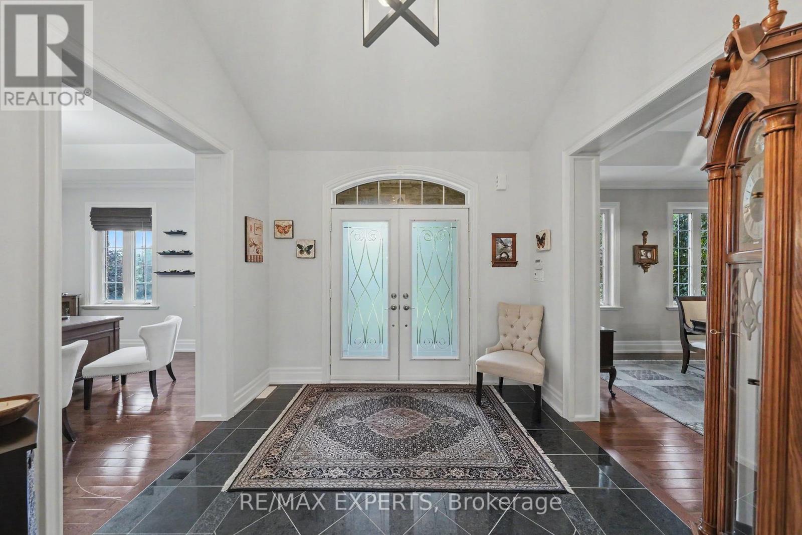 4 WOODLOT COURT - 4