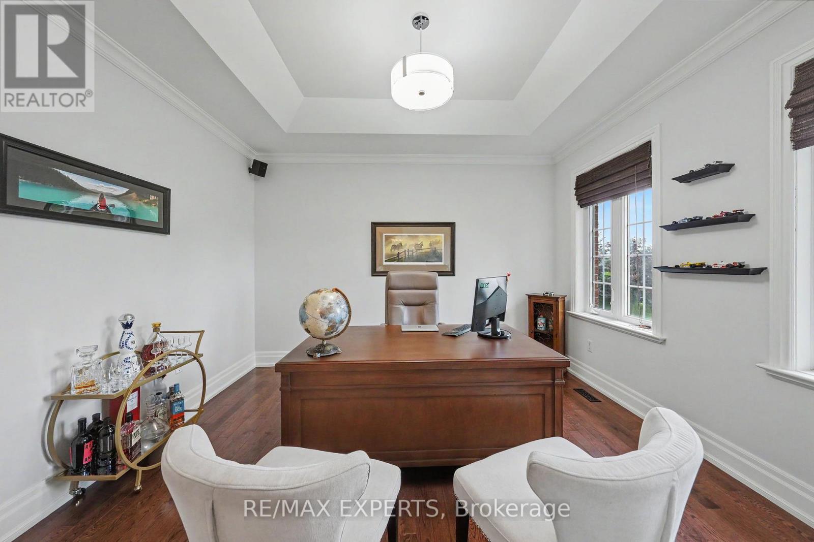 4 WOODLOT COURT - 5