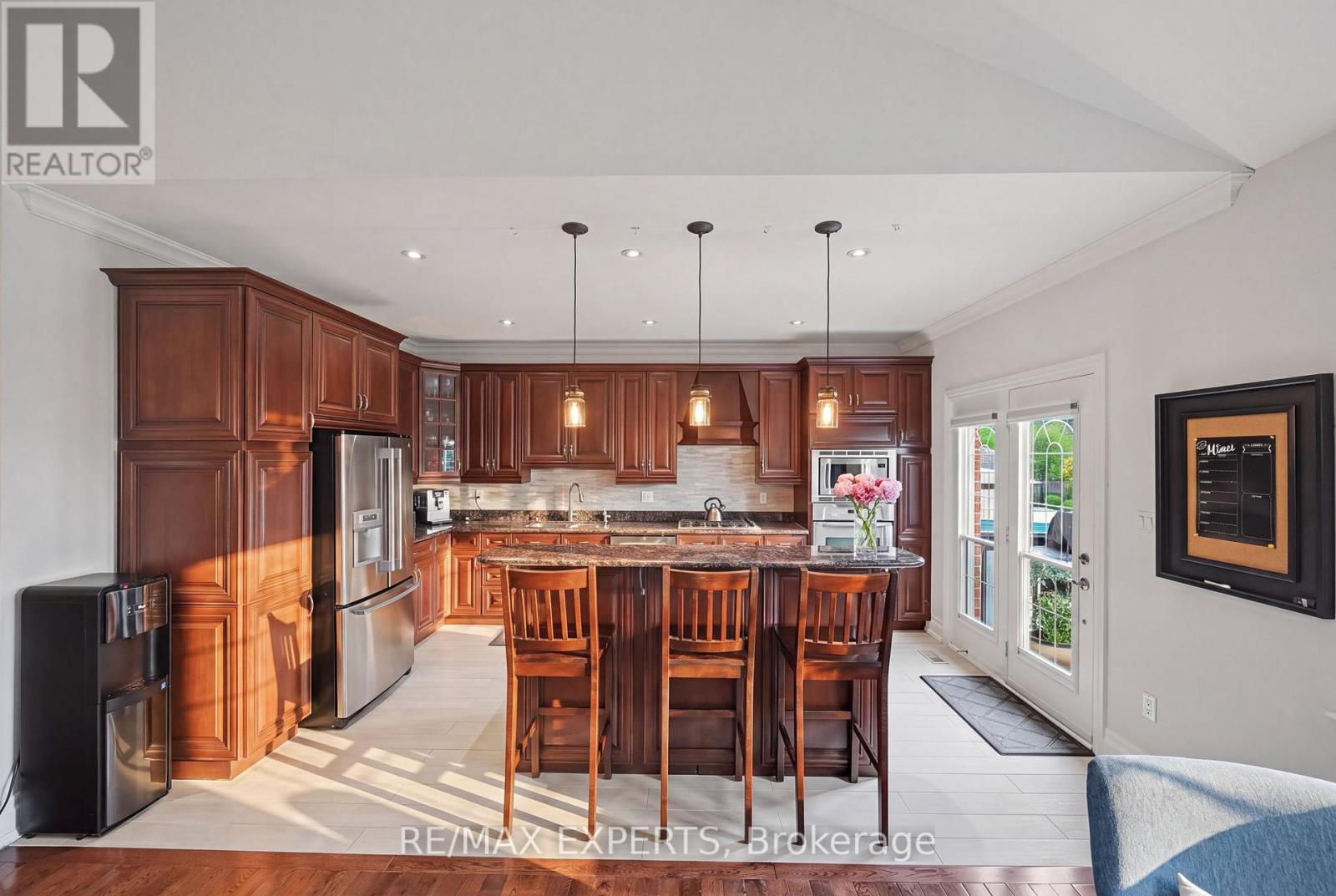 4 WOODLOT COURT - 9