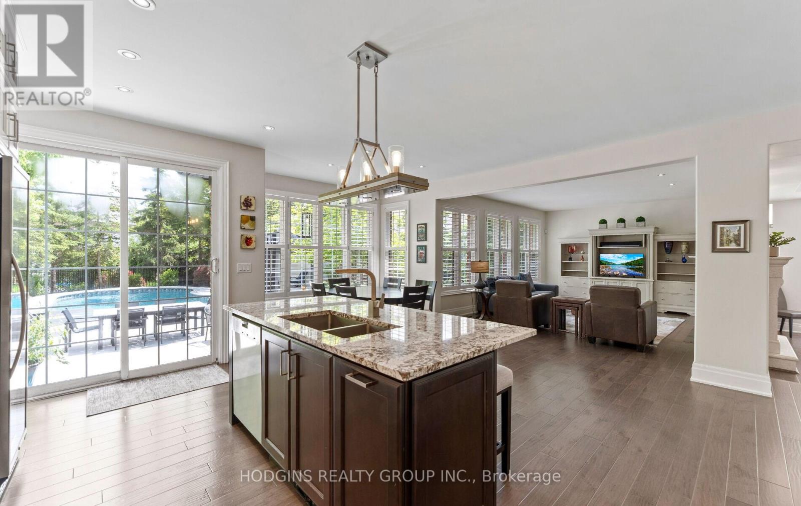 785 CANYON STREET - 11
