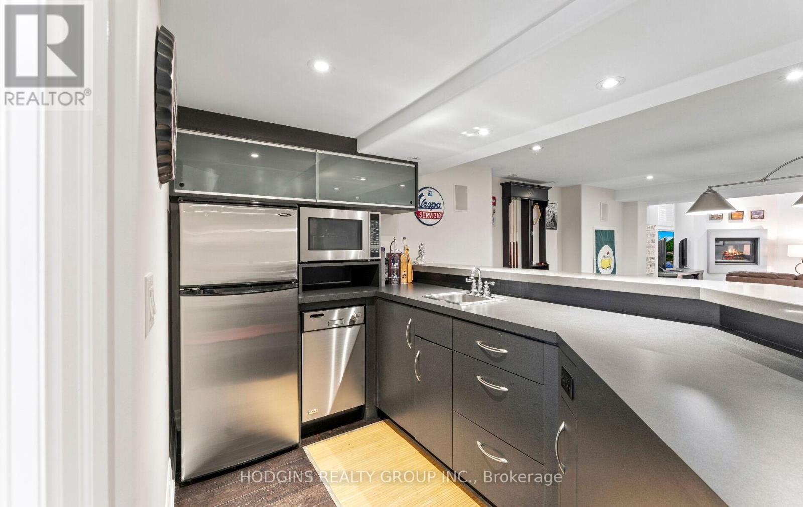 785 CANYON STREET - 32