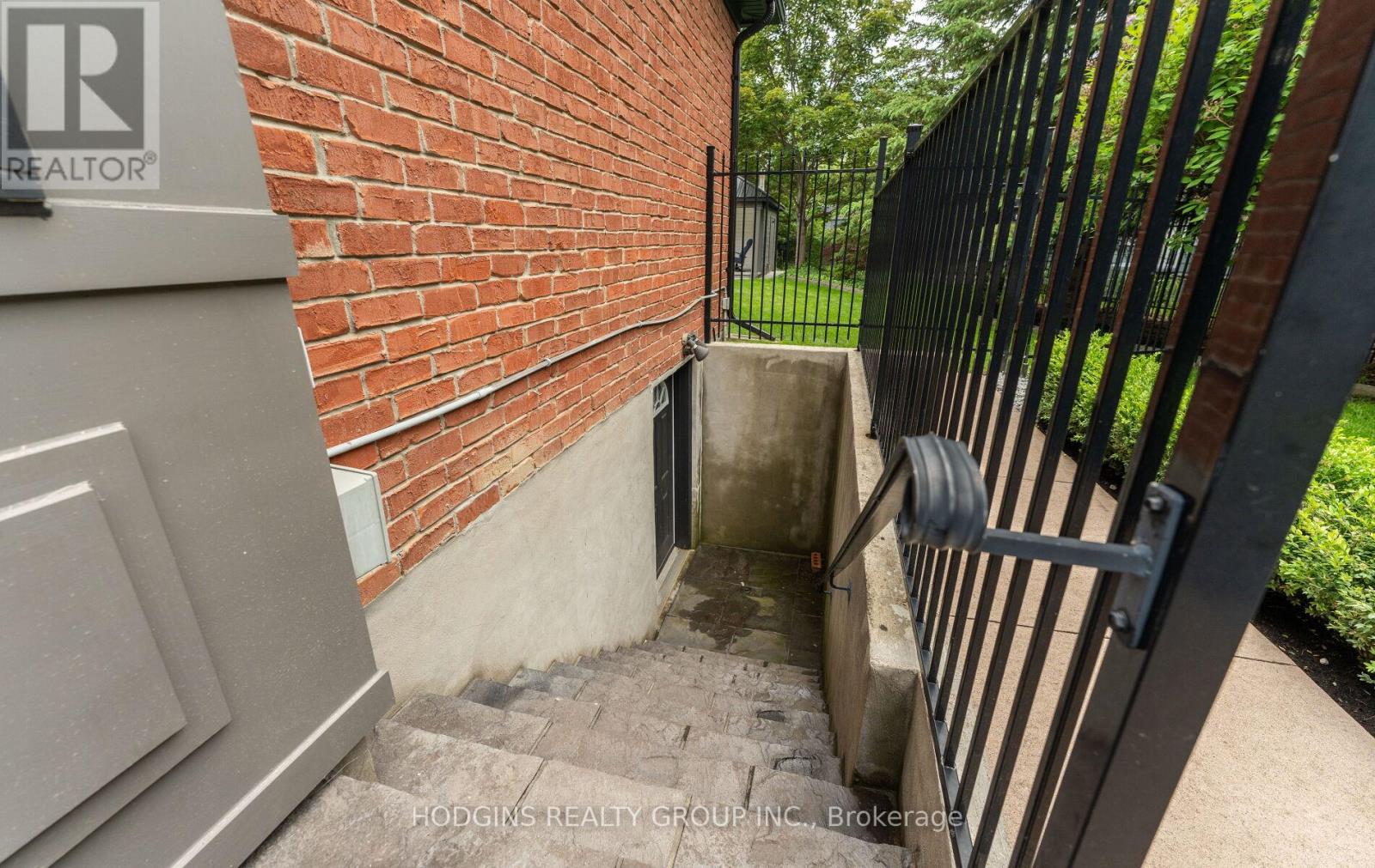 785 CANYON STREET - 37