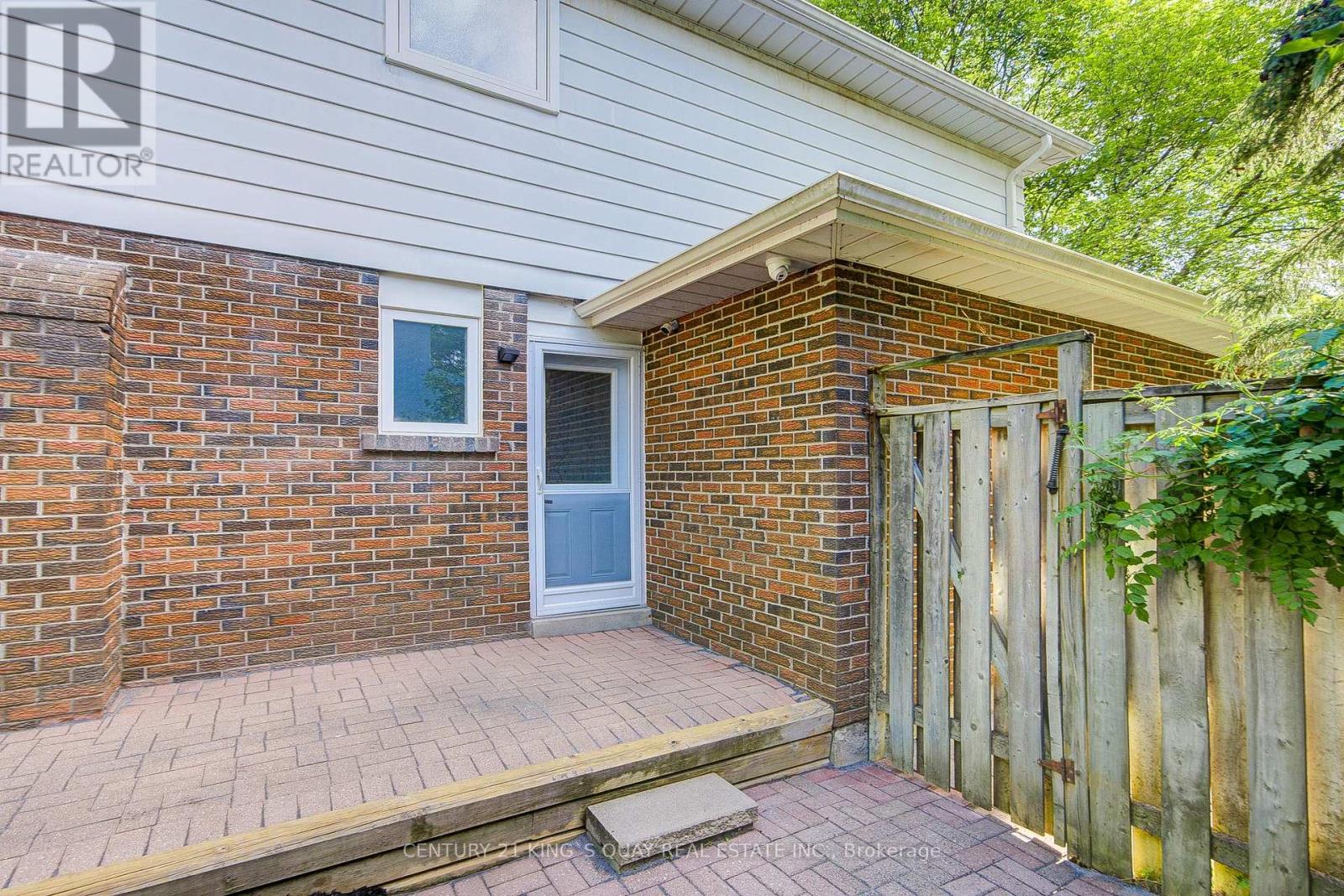32 CHANT CRESCENT - Image 33