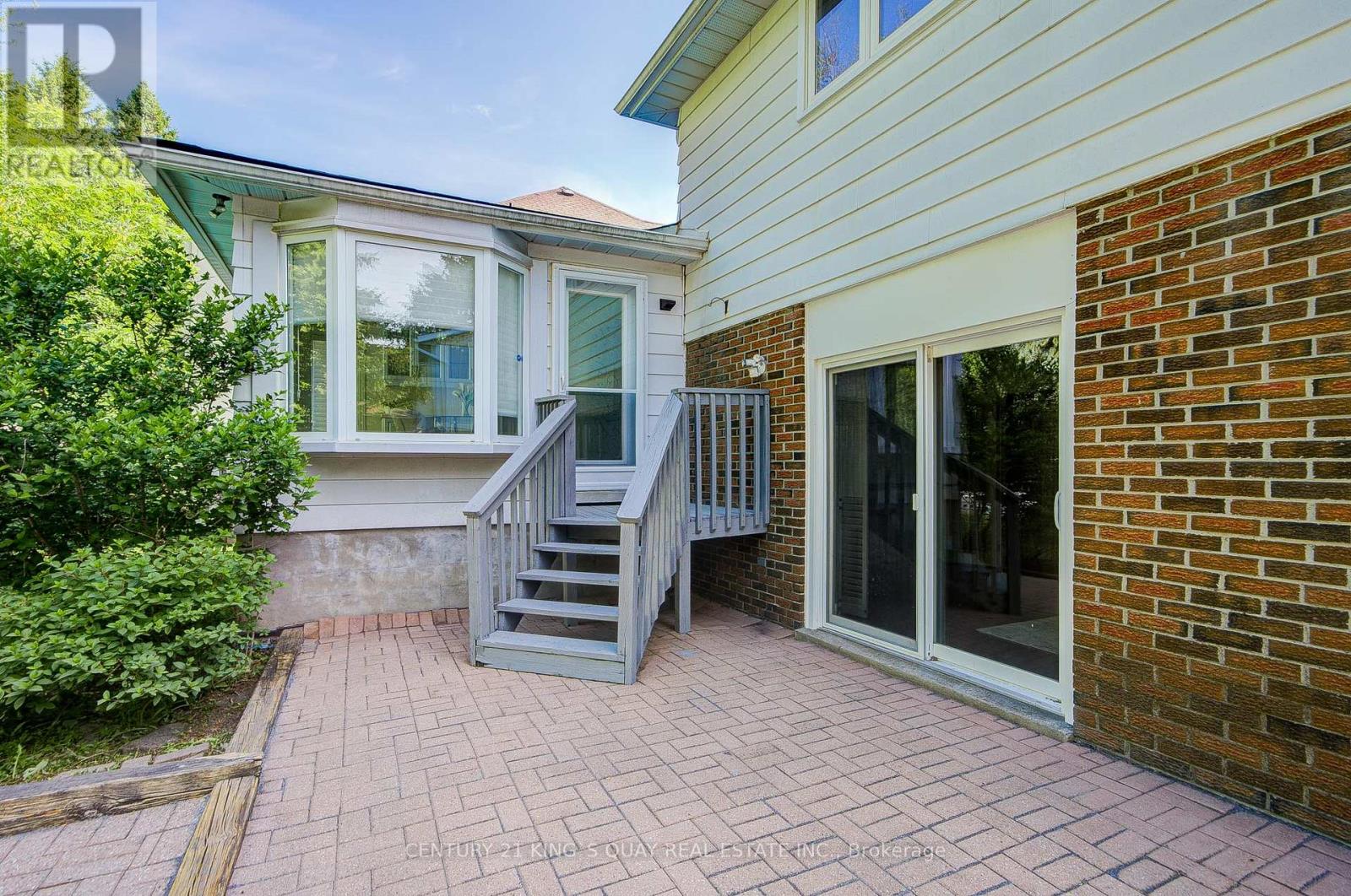 32 CHANT CRESCENT - Image 35