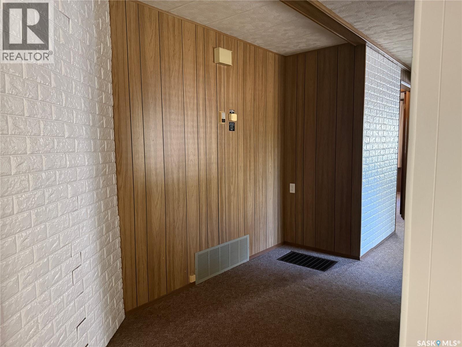 G1 1455 9th AVENUE NE - 34
