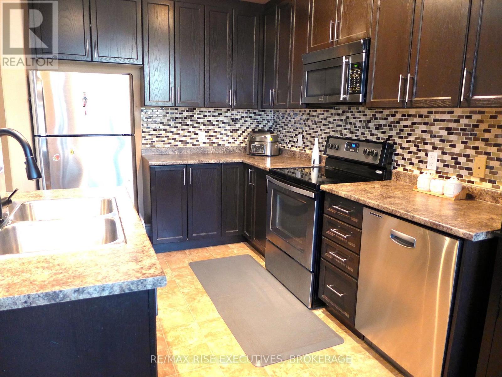 314 JANETTE STREET - 4
