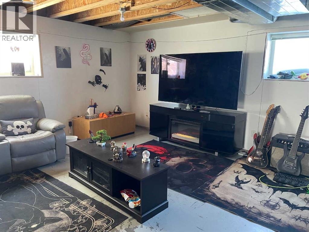 10703 108 Avenue - 11
