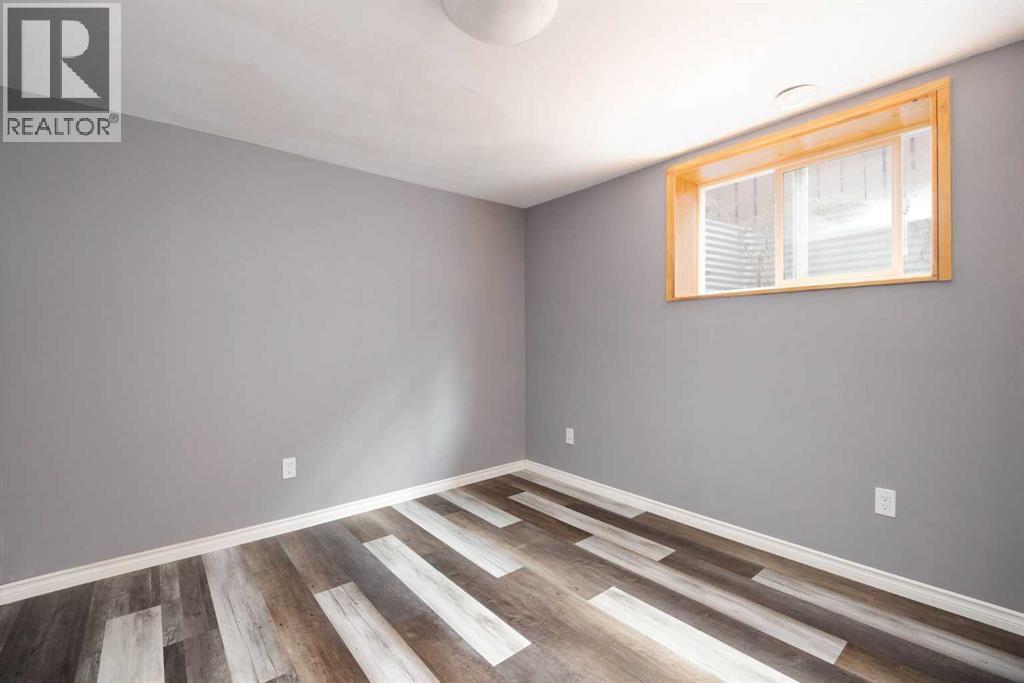 34 Biggs Avenue - 23