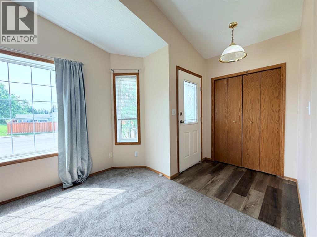 9622 123 Avenue - photo 2
