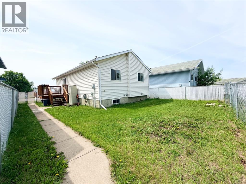 9622 123 Avenue — photo 38