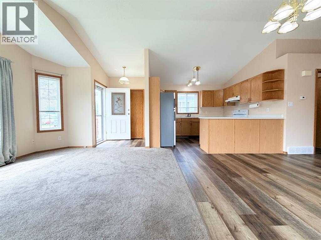 9622 123 Avenue - photo 3