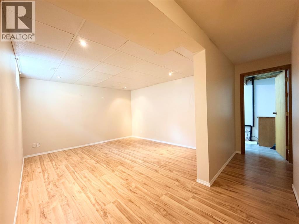 9622 123 Avenue — photo 24