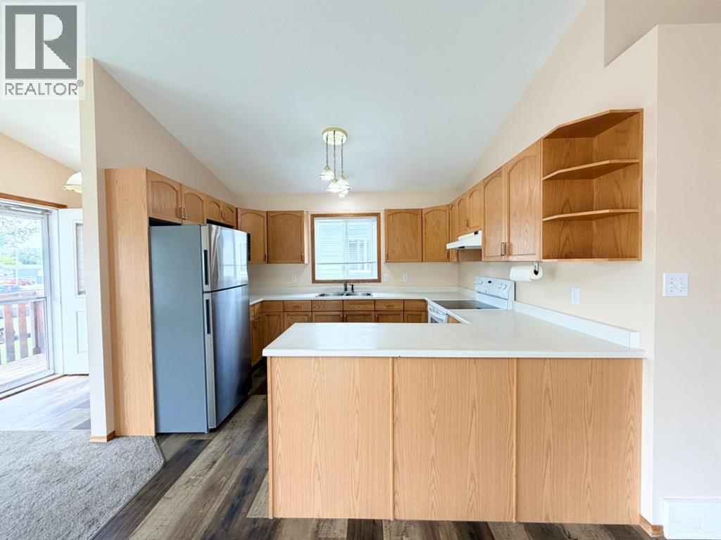9622 123 Avenue — photo 10